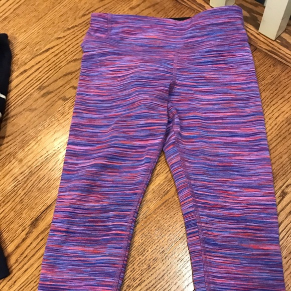 Athletes girls Capri leggings - Picture 1 of 3